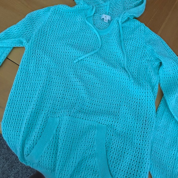 NWOT mesh like hooded sweater - Picture 3 of 5